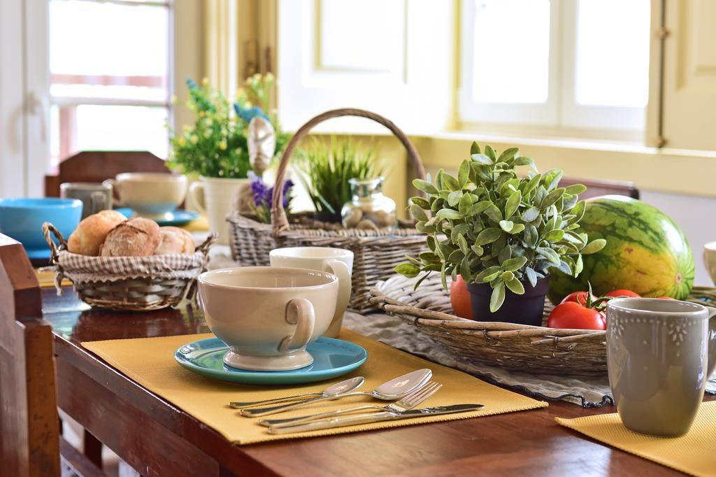 Mercearia D'Alegria Boutique B&B Peniche Bagian luar foto