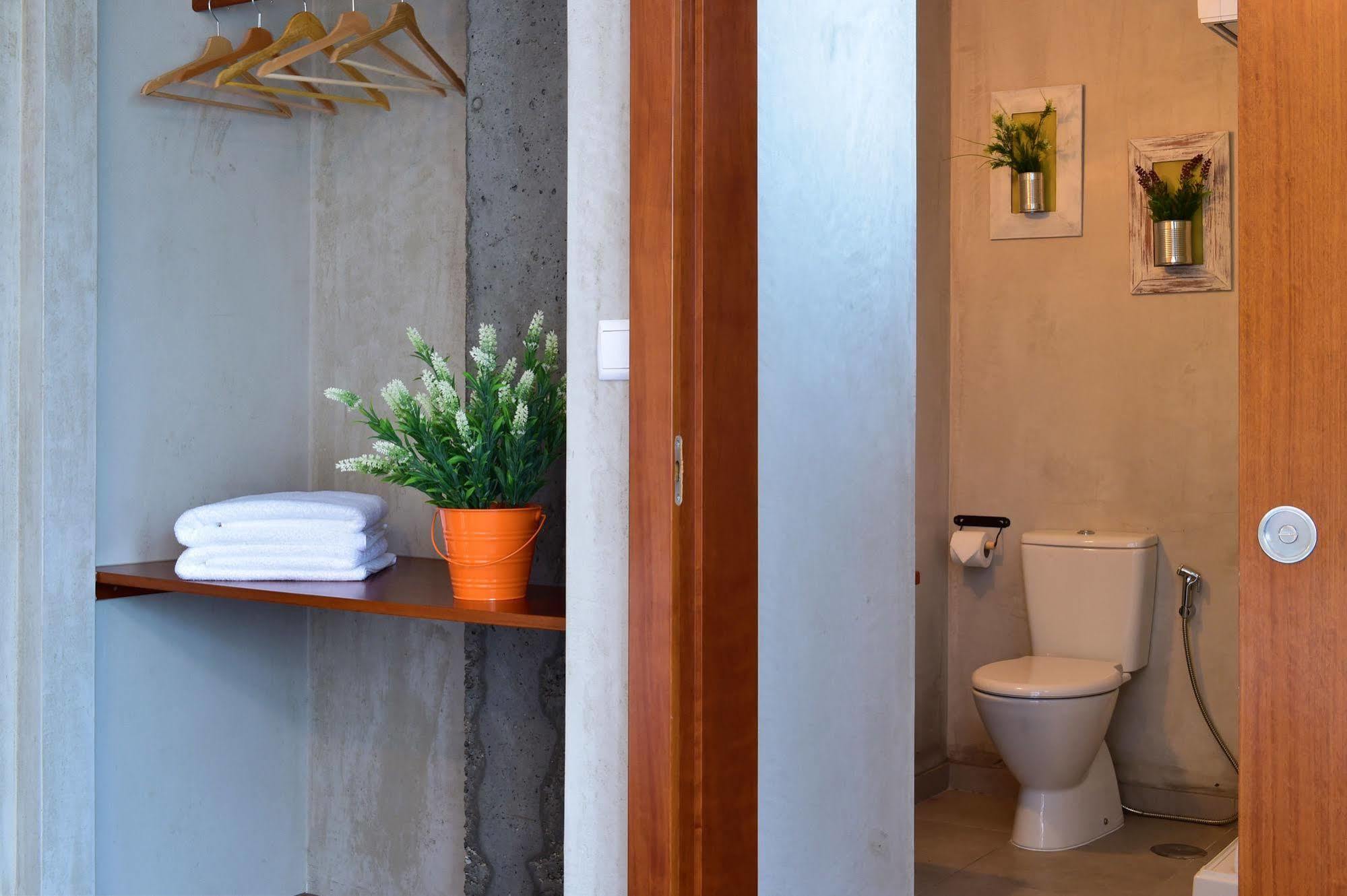 Mercearia D'Alegria Boutique B&B Peniche Bagian luar foto