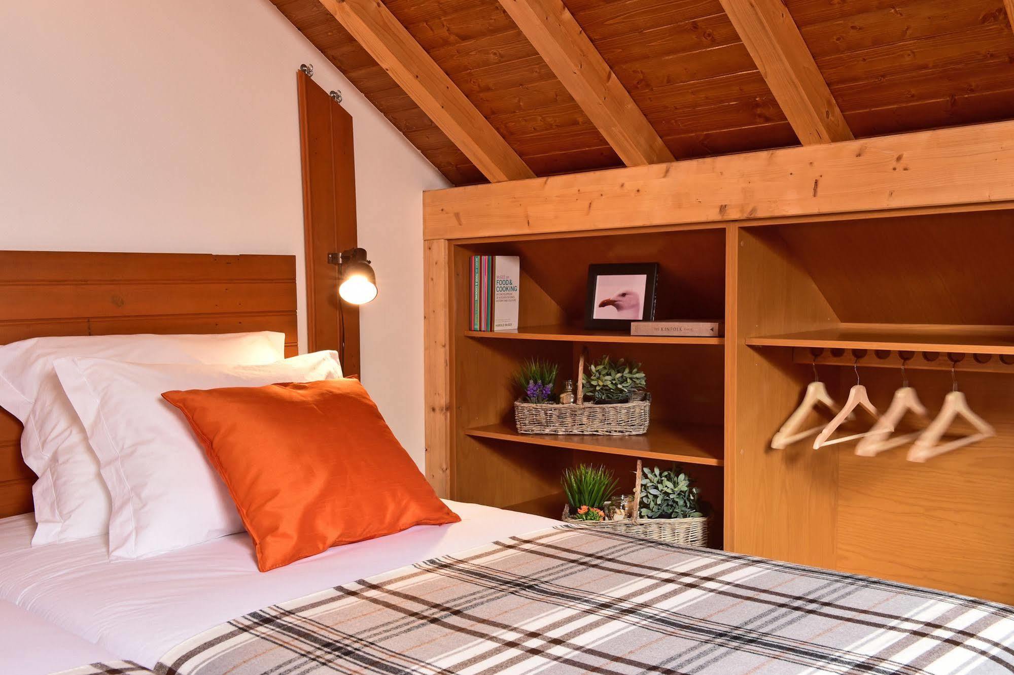 Mercearia D'Alegria Boutique B&B Peniche Bagian luar foto